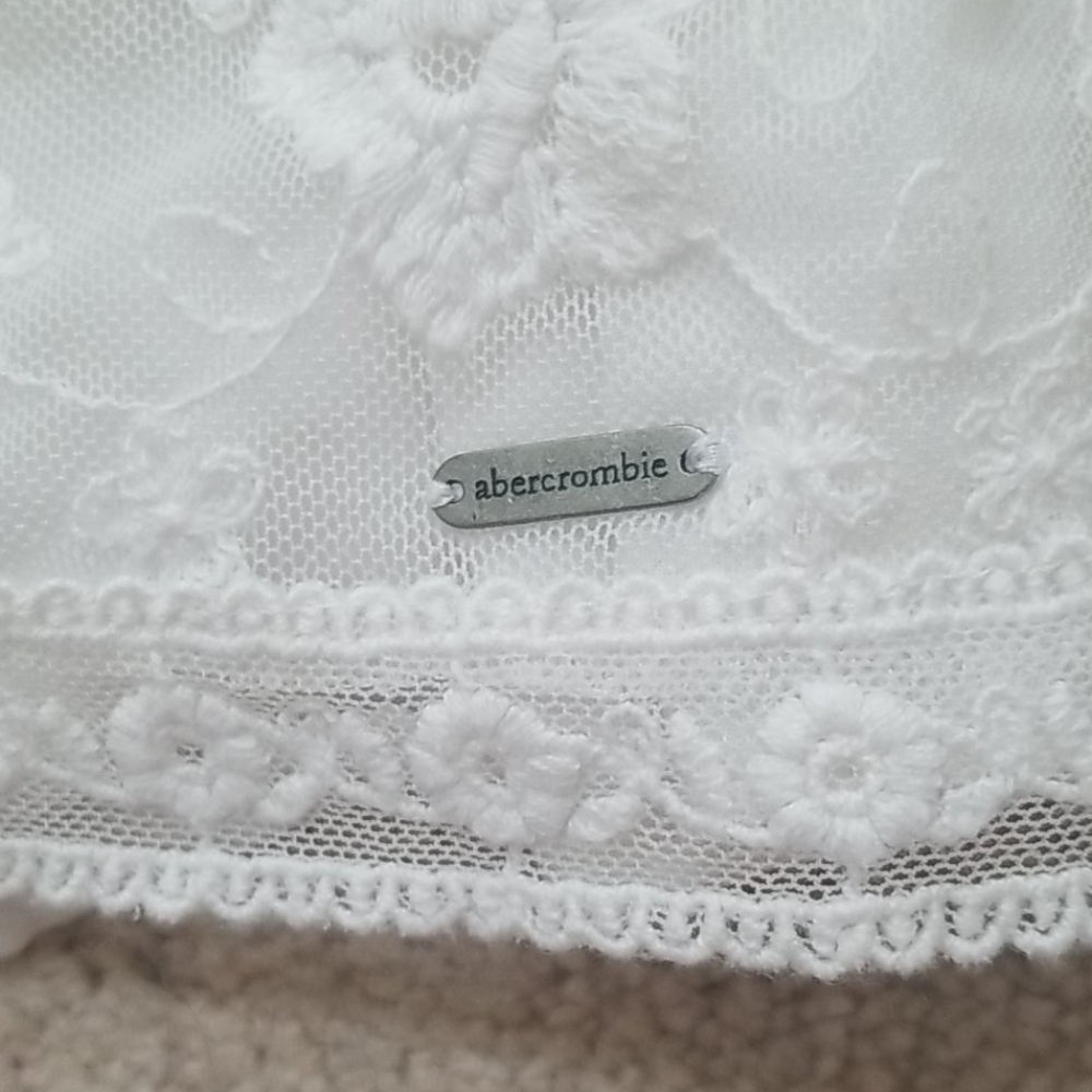 Abercrombie lace dress - Picture 4 of 12
